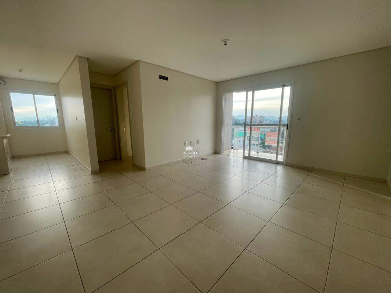Apartamento para aluguel no Florestal: 