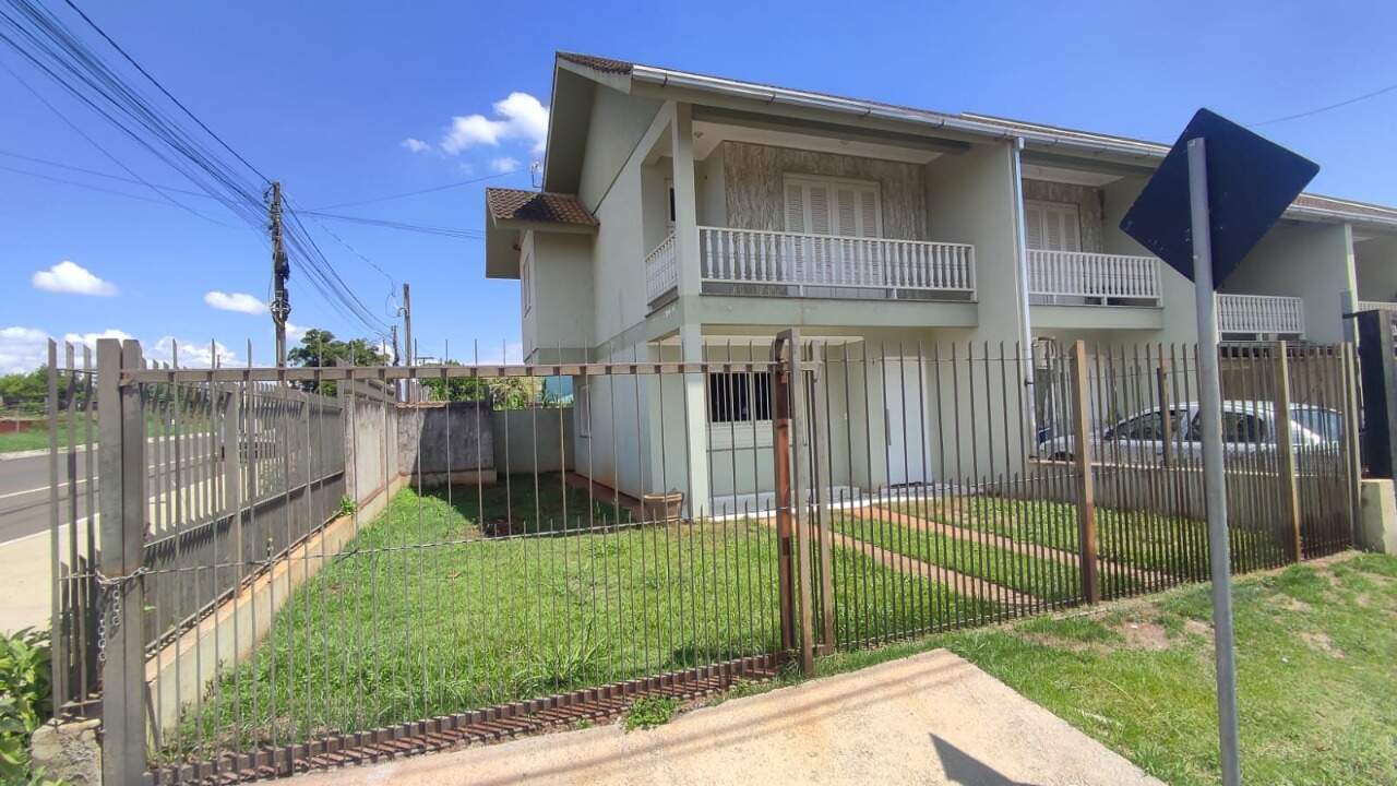 Sobrado à venda com 2 quartos, 70m² - Foto 2