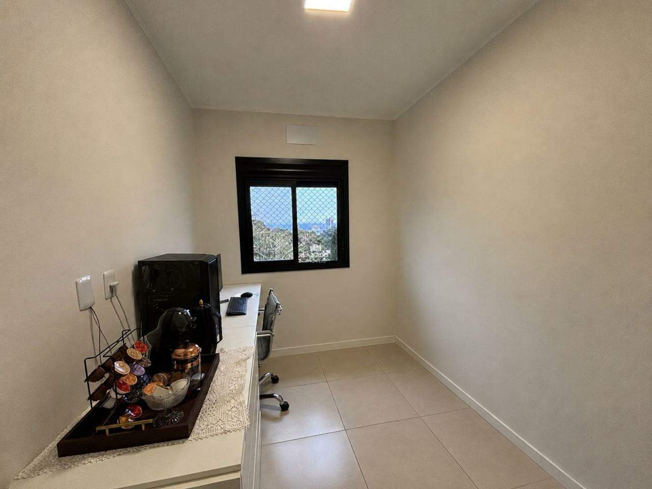Apartamento à venda no Universitário:
