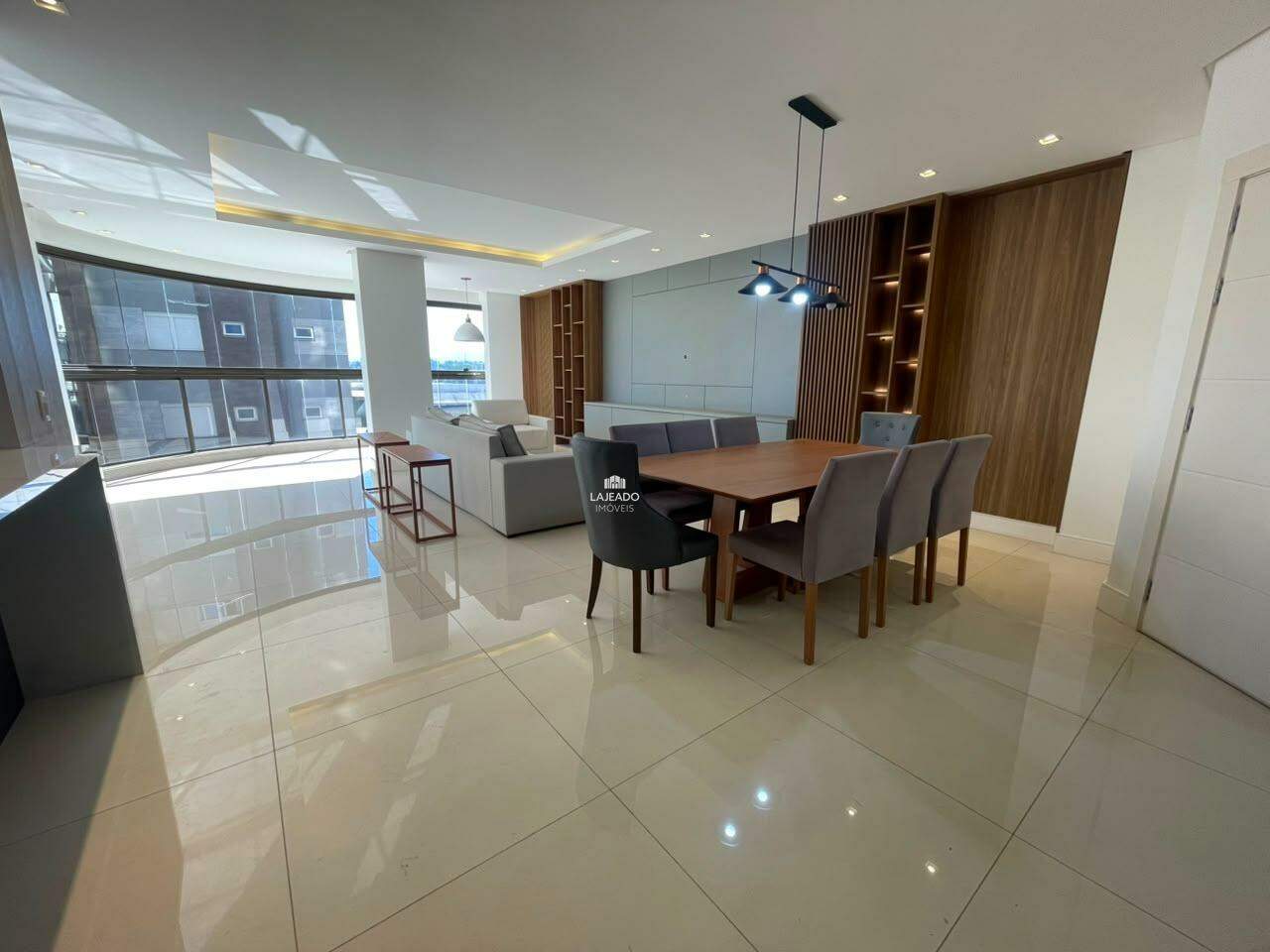 Apartamento, 3 quartos, 178 m² - Foto 2