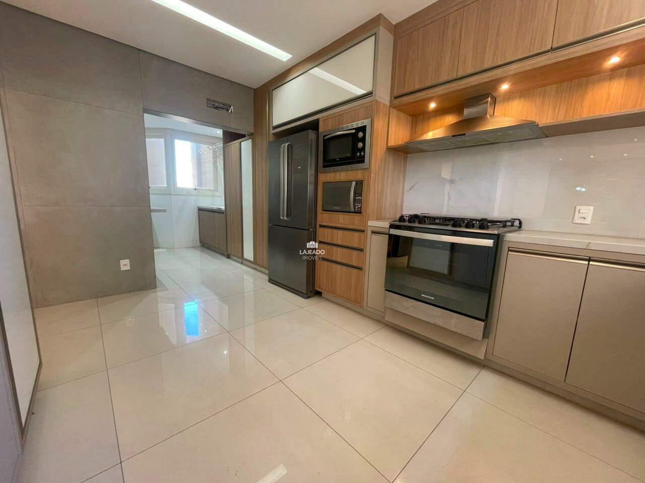 Apartamento, 3 quartos, 178 m² - Foto 10