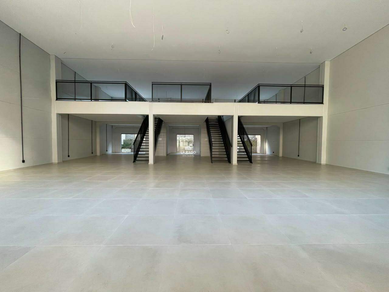 Loja-Salão, 160 m² - Foto 2