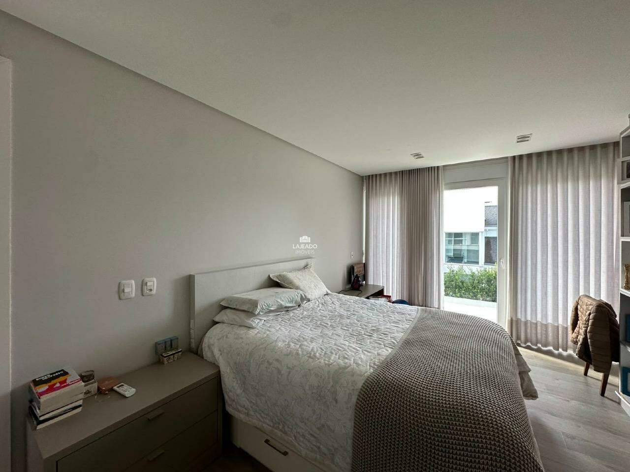 Casa, 4 quartos, 452 m² - Foto 9