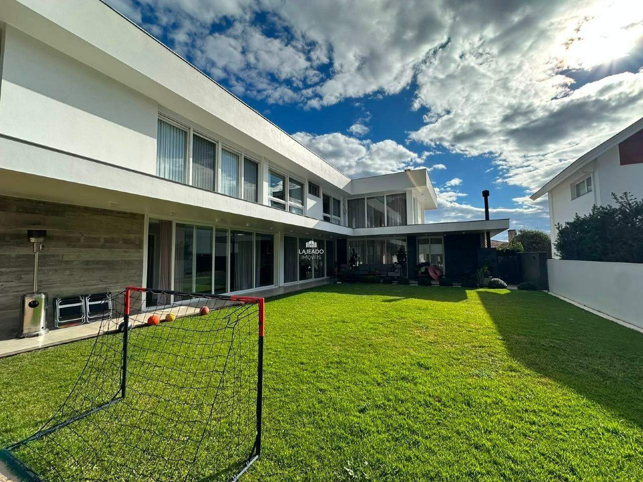 Casa, 4 quartos, 452 m² - Foto 3