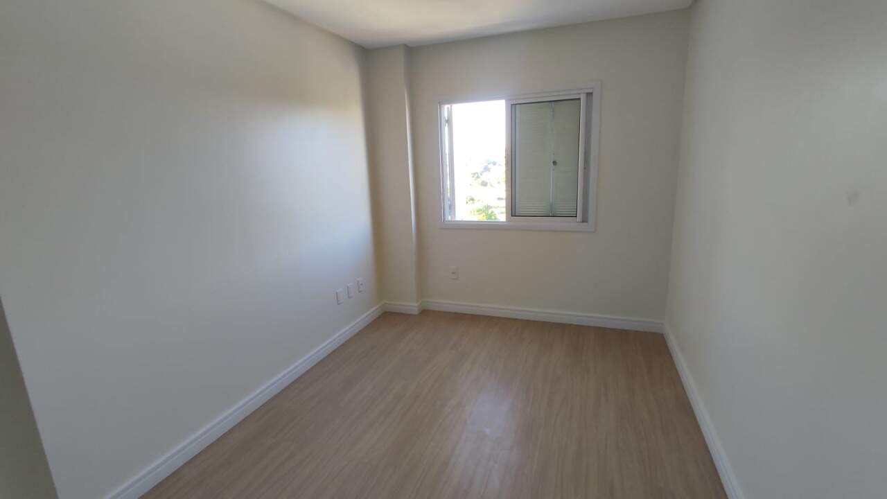 Apartamento à venda com 2 quartos, 70m² - Foto 10