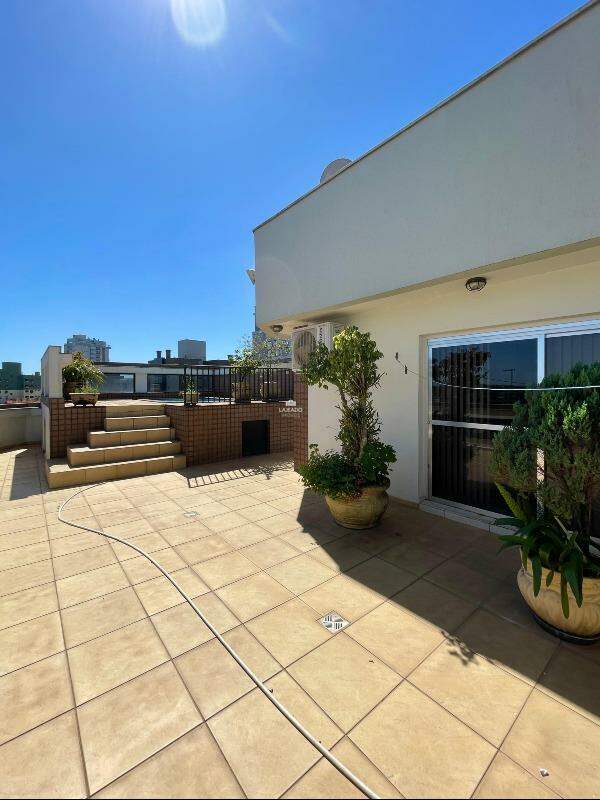 Cobertura, 3 quartos, 251 m² - Foto 6