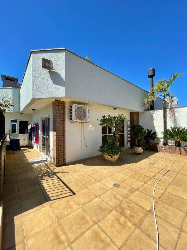 Cobertura, 3 quartos, 251 m² - Foto 10