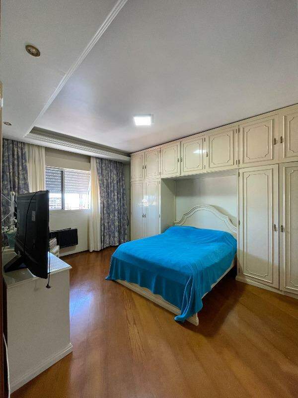 Cobertura, 3 quartos, 251 m² - Foto 13