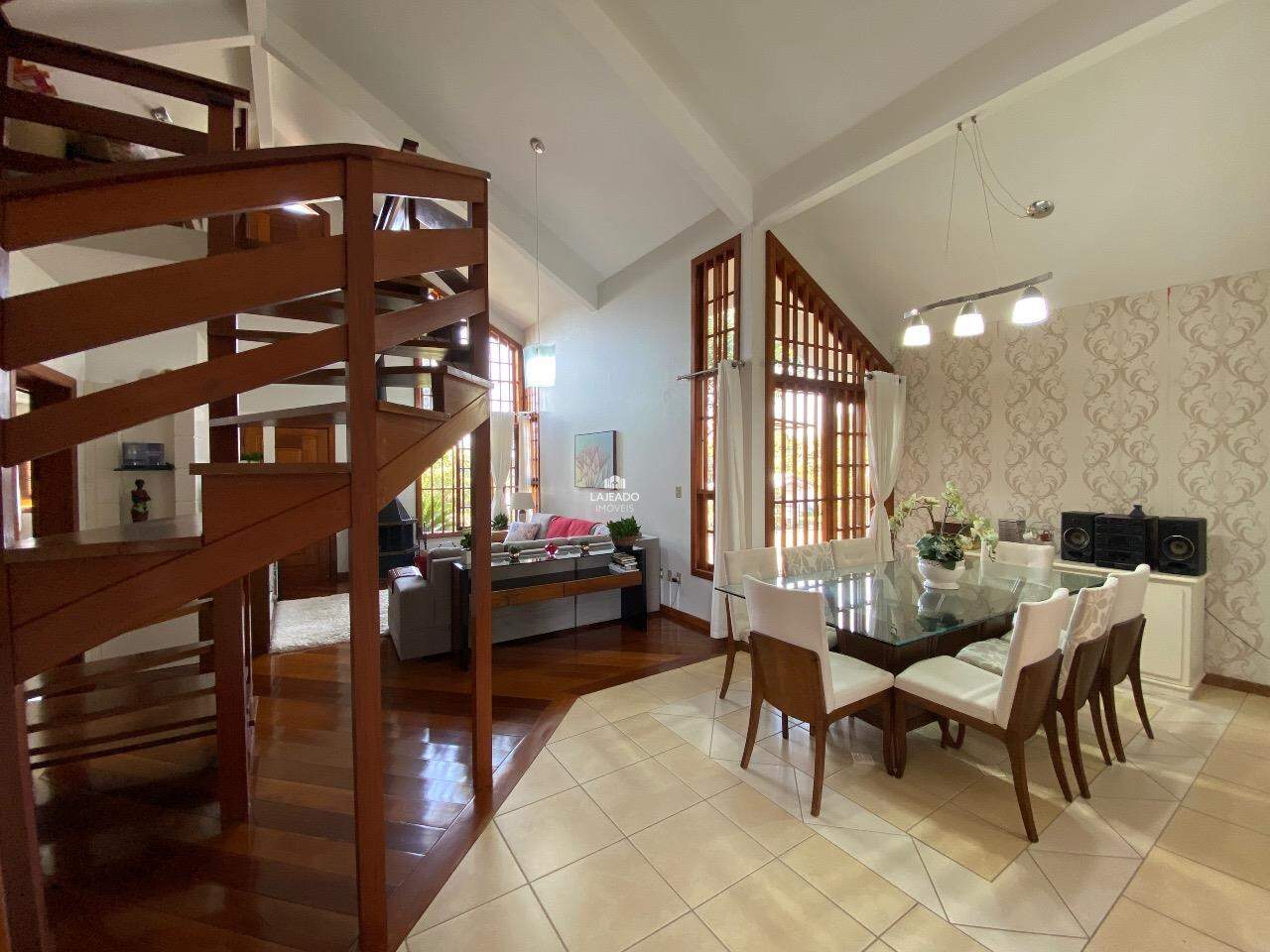 Casa para aluguel no Carneiros: 