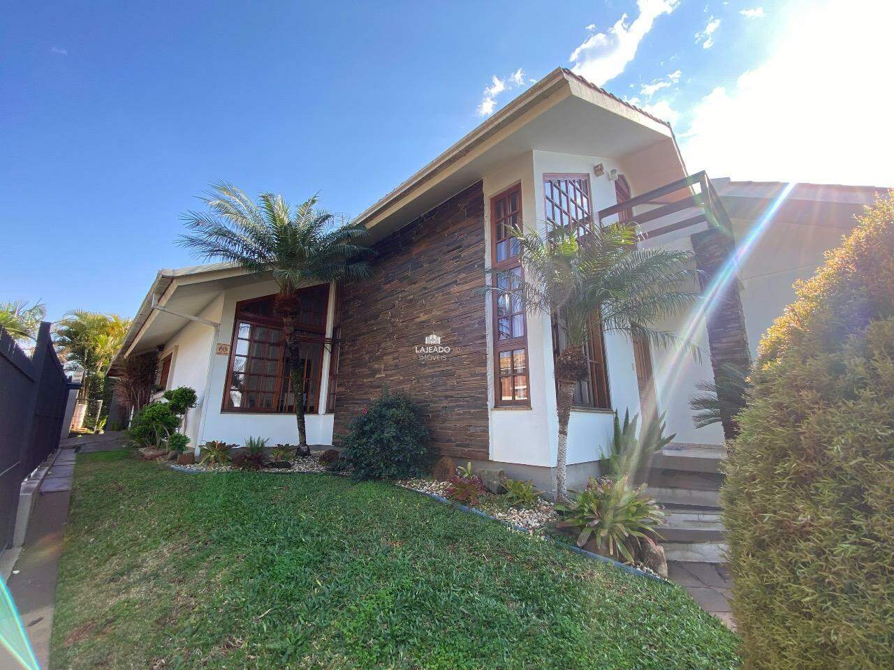 Casa para aluguel no Carneiros: 