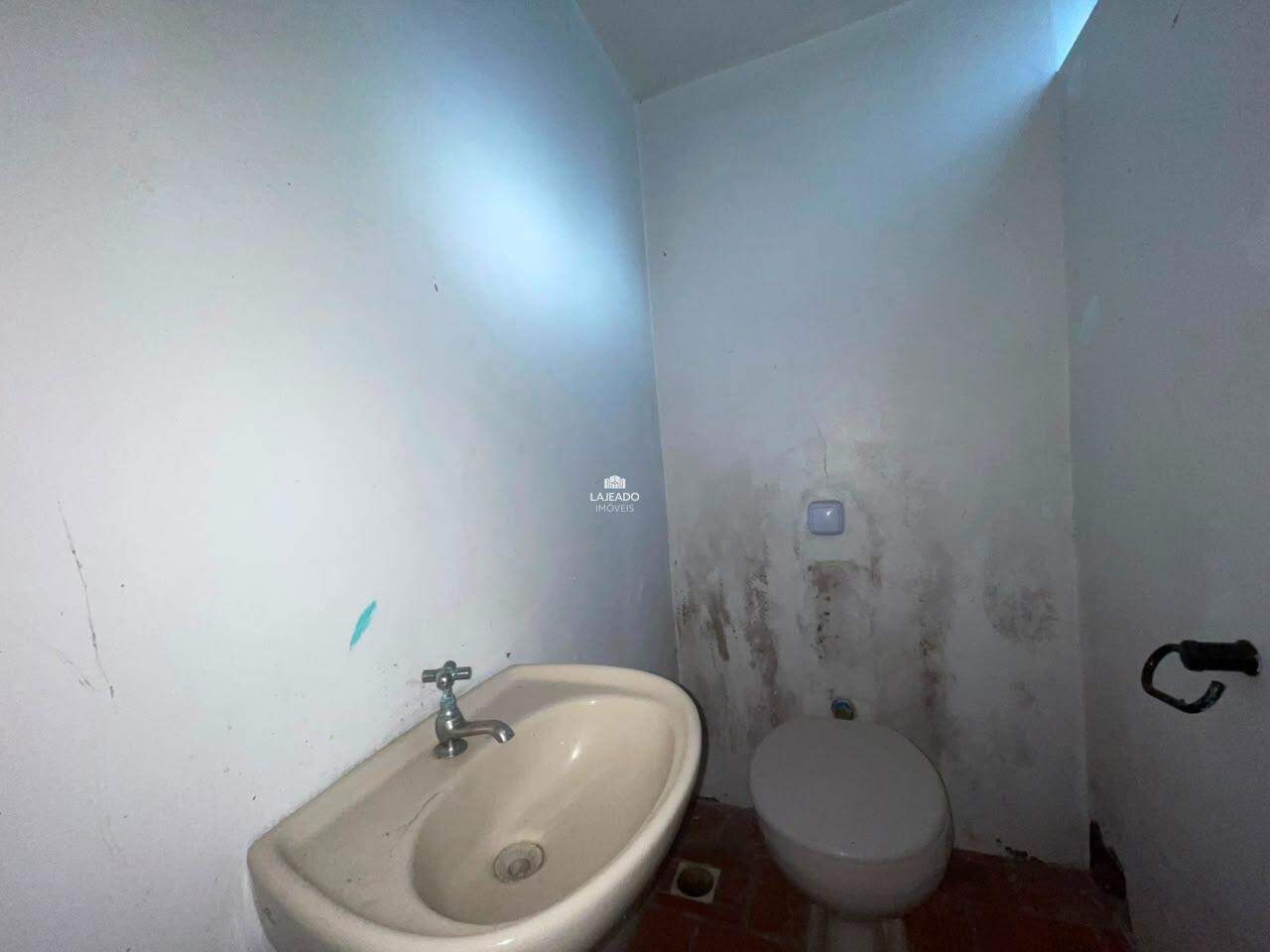 Sala para aluguel no Centro: