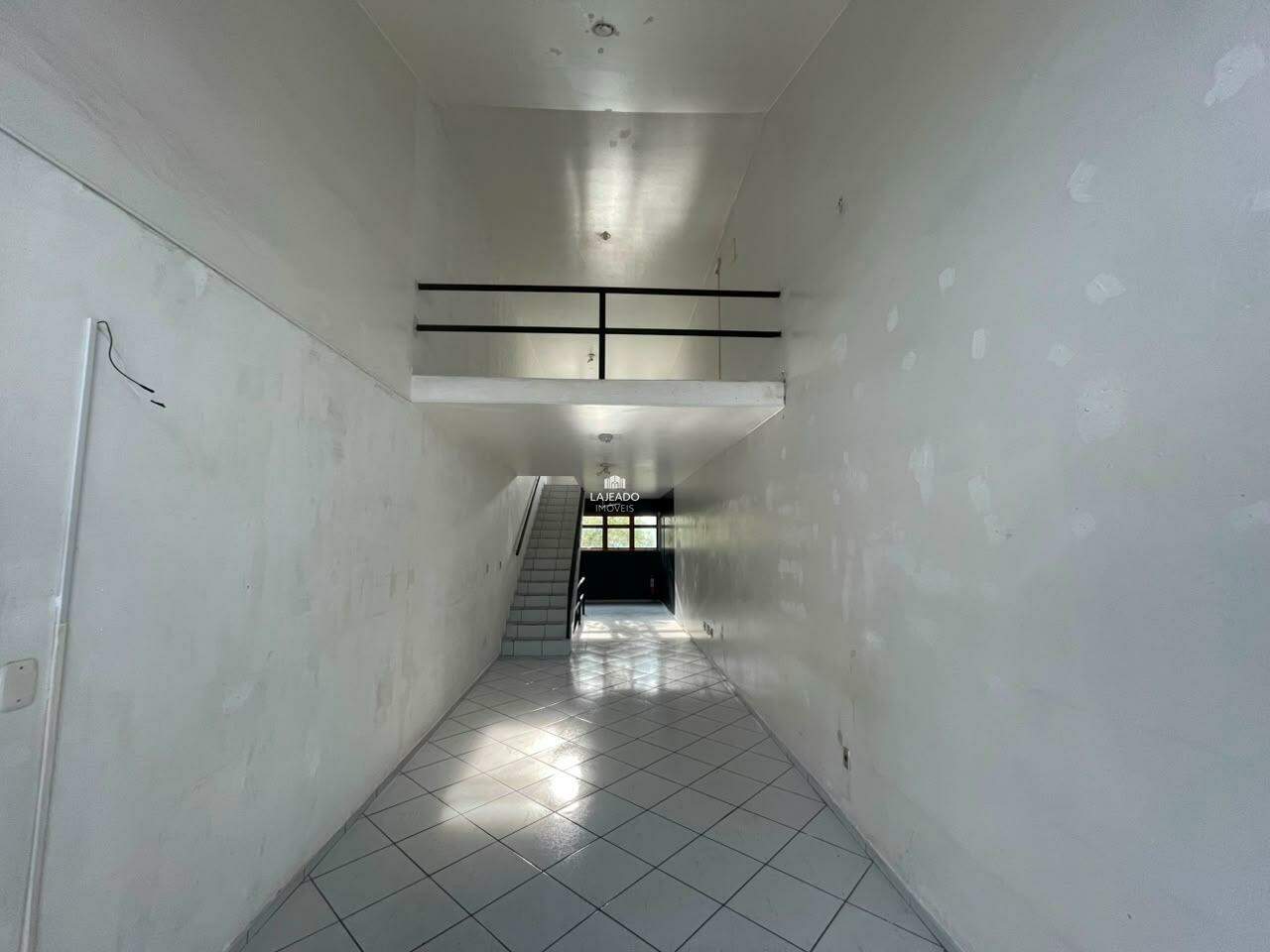 Sala para aluguel no Centro: 