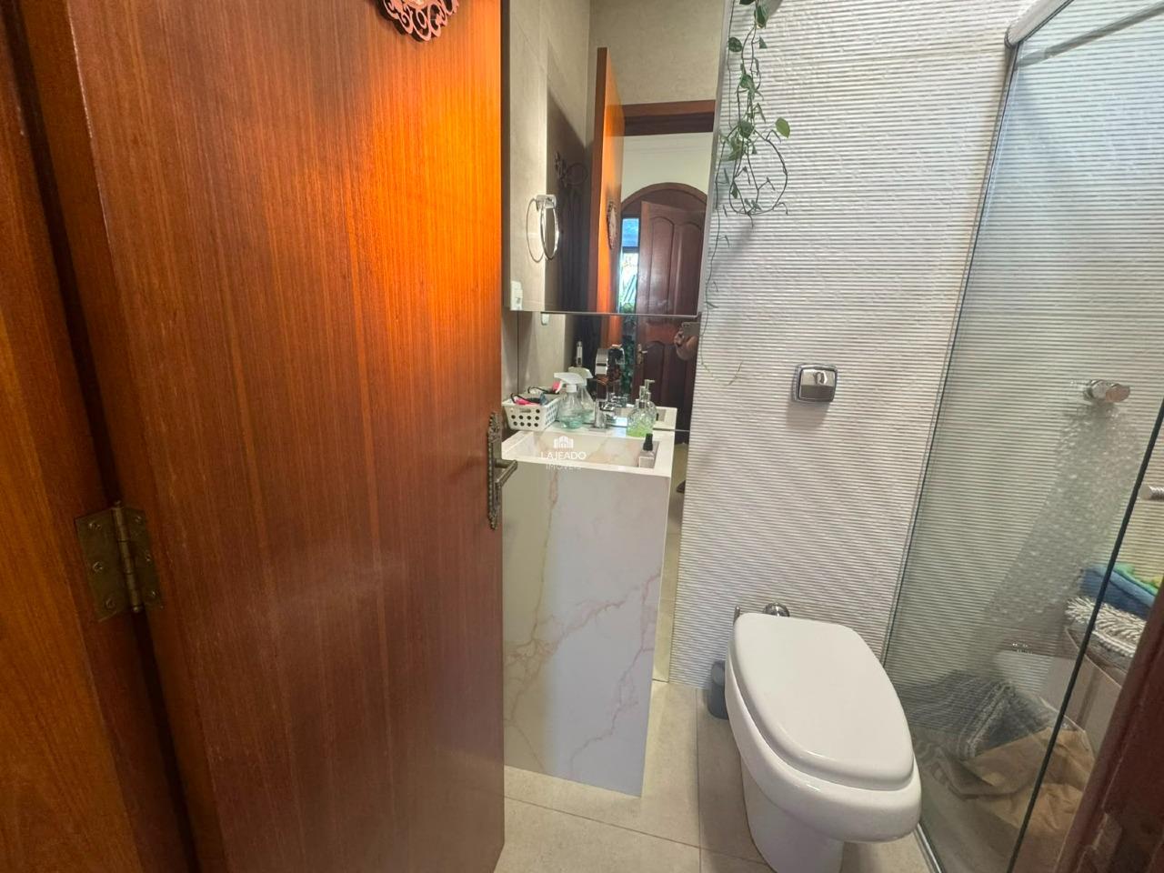 Casa à venda no Oriental: 