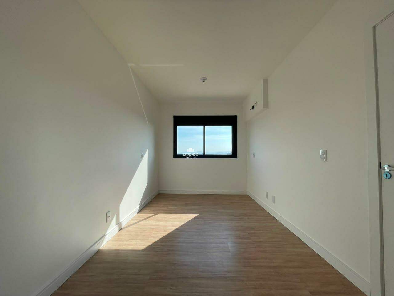 Apartamento para aluguel no Moinhos: