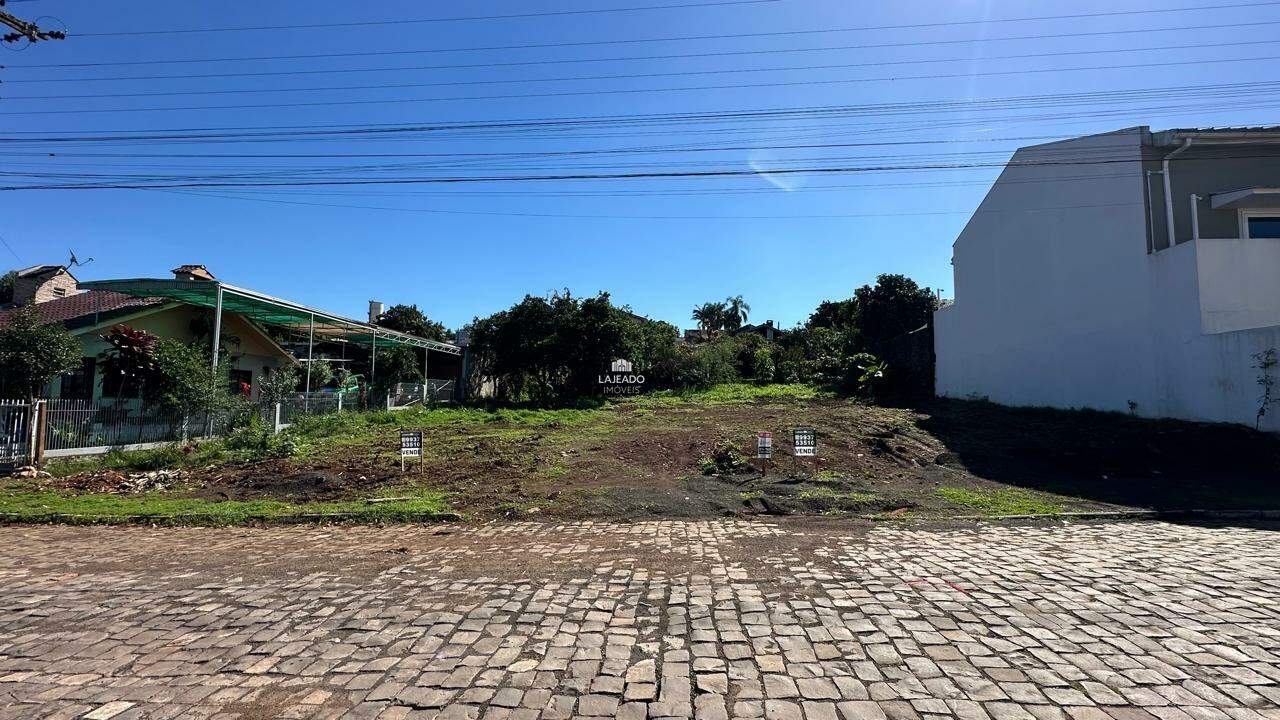 Terreno à venda no Jardim do Cedro: 