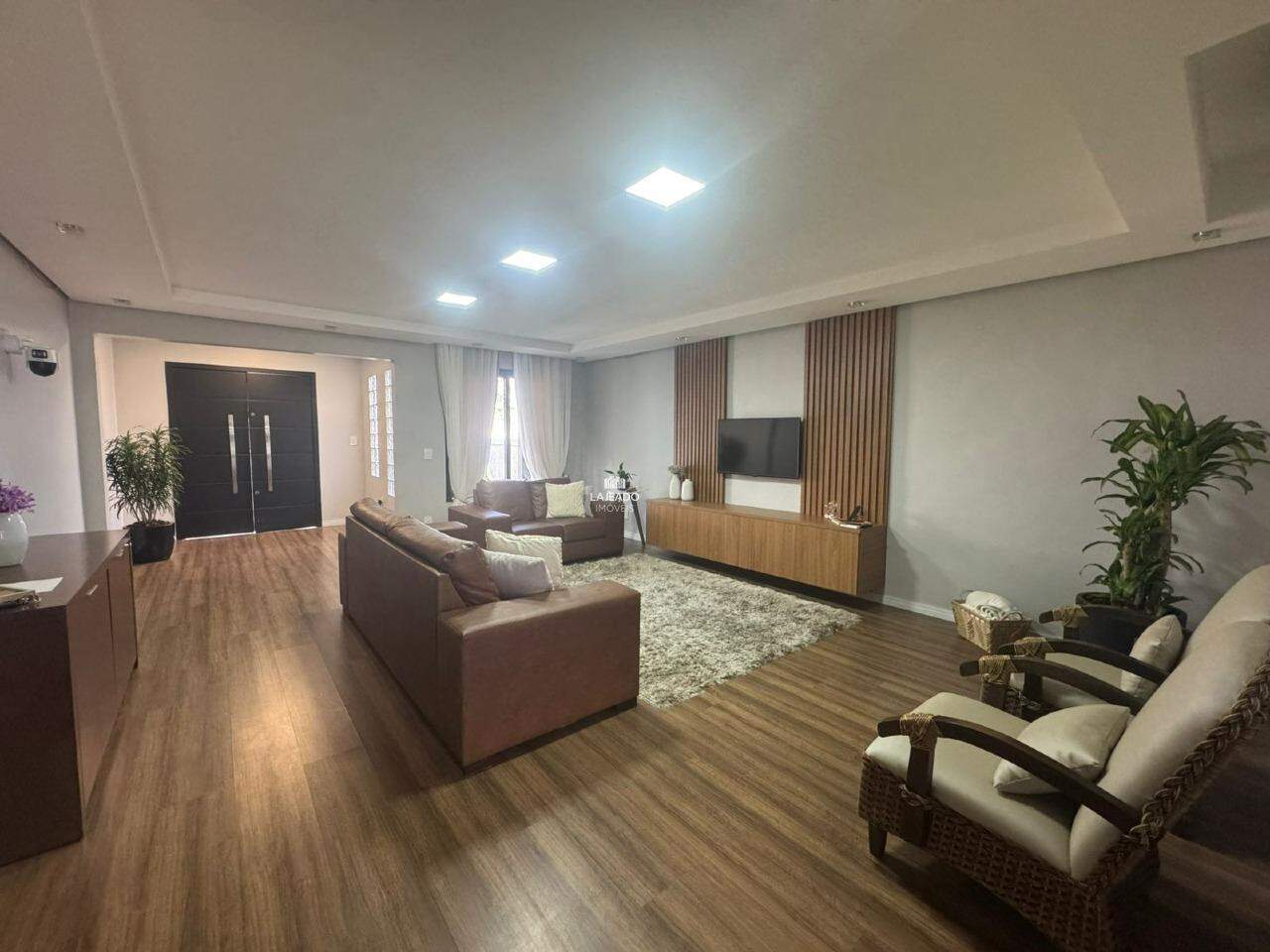 Casa, 3 quartos, 220 m² - Foto 8