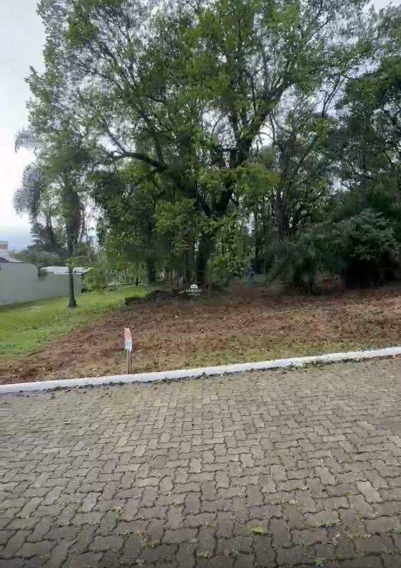 Terreno à venda no Universitário:
