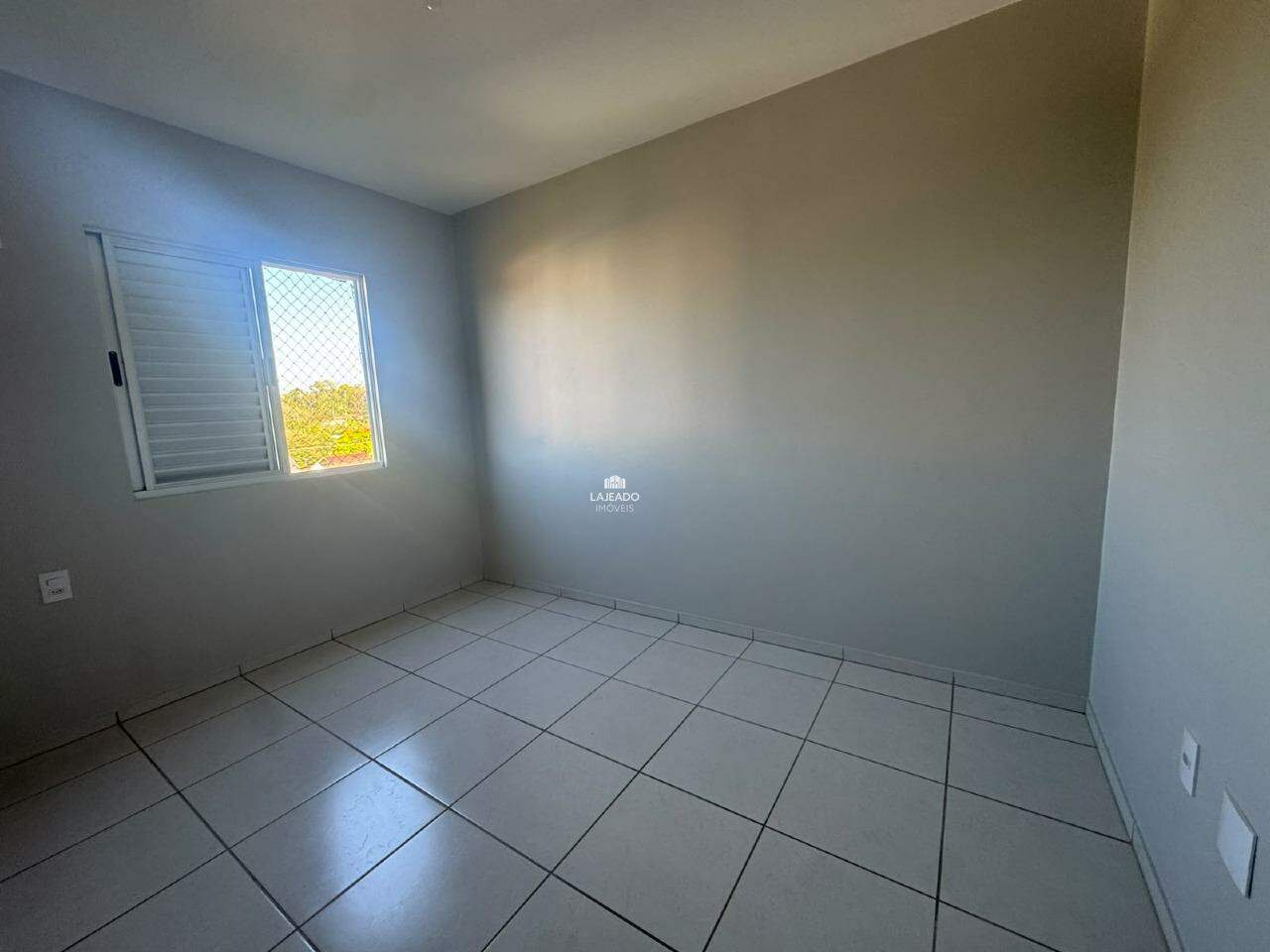 Apartamento à venda no Universitário: 