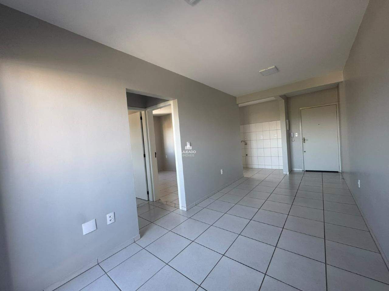 Apartamento à venda no Universitário: 