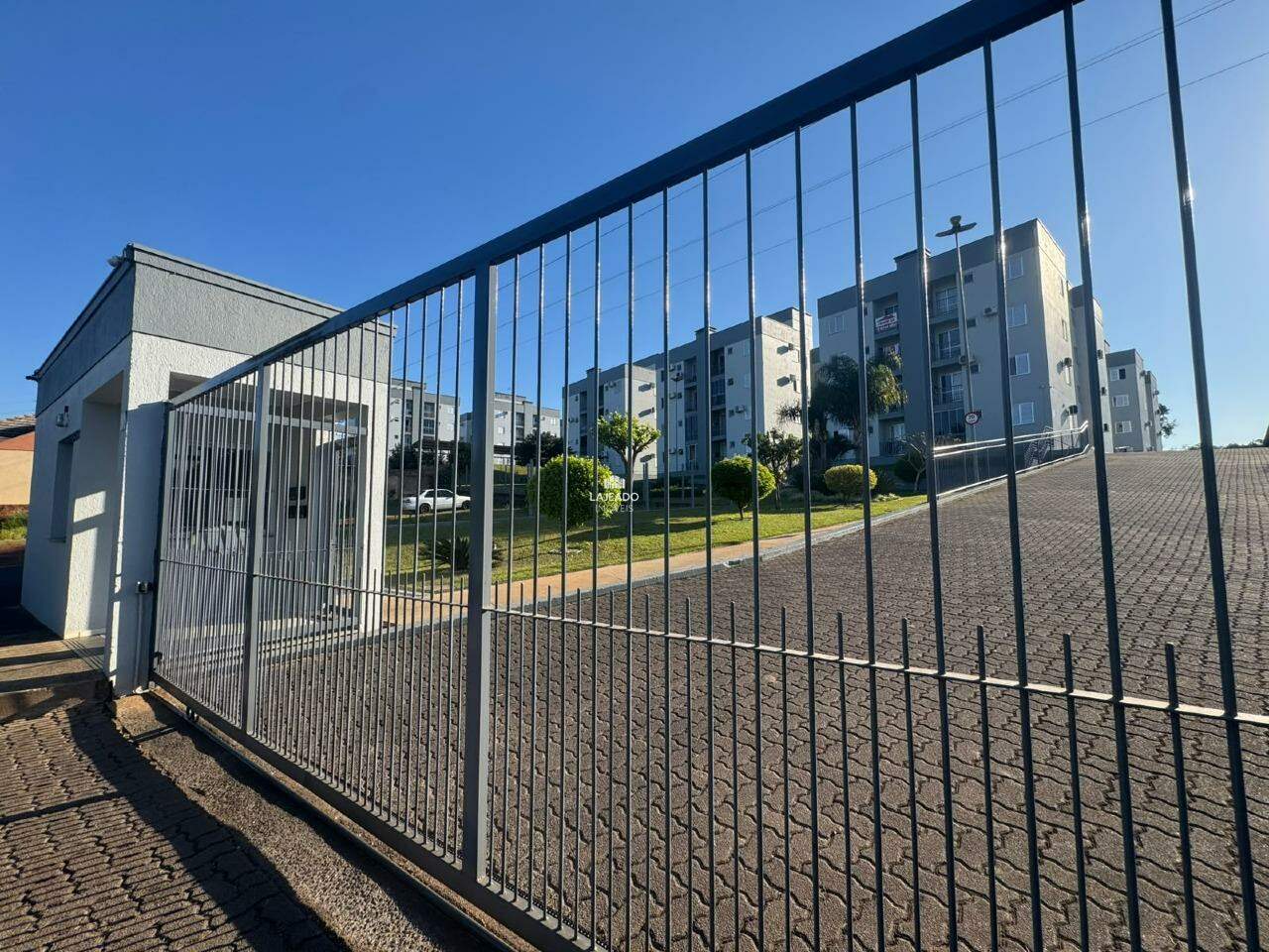 Apartamento à venda no Universitário: 
