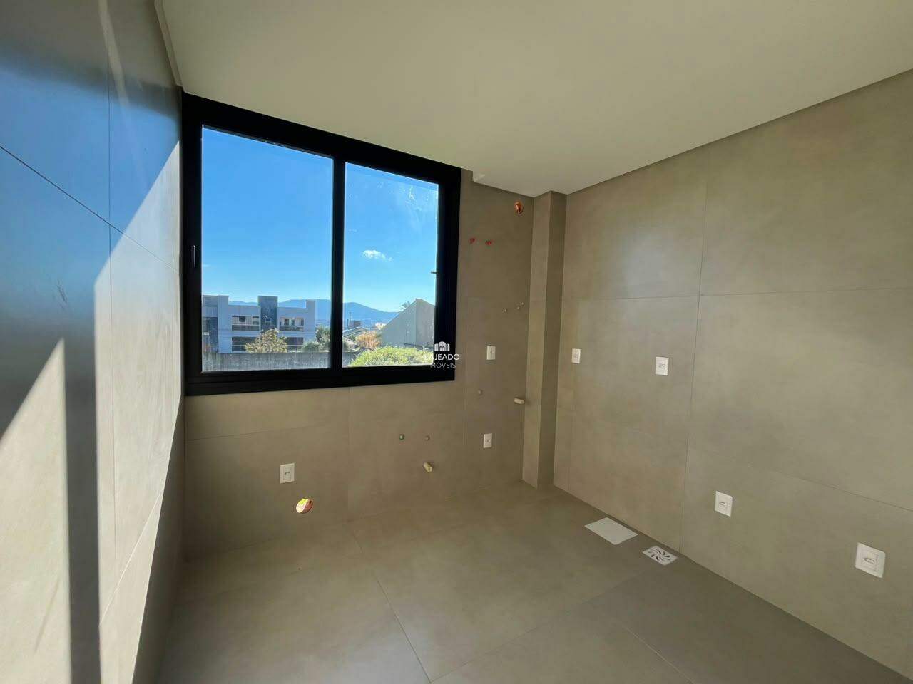 Casa à venda no Universitário: 