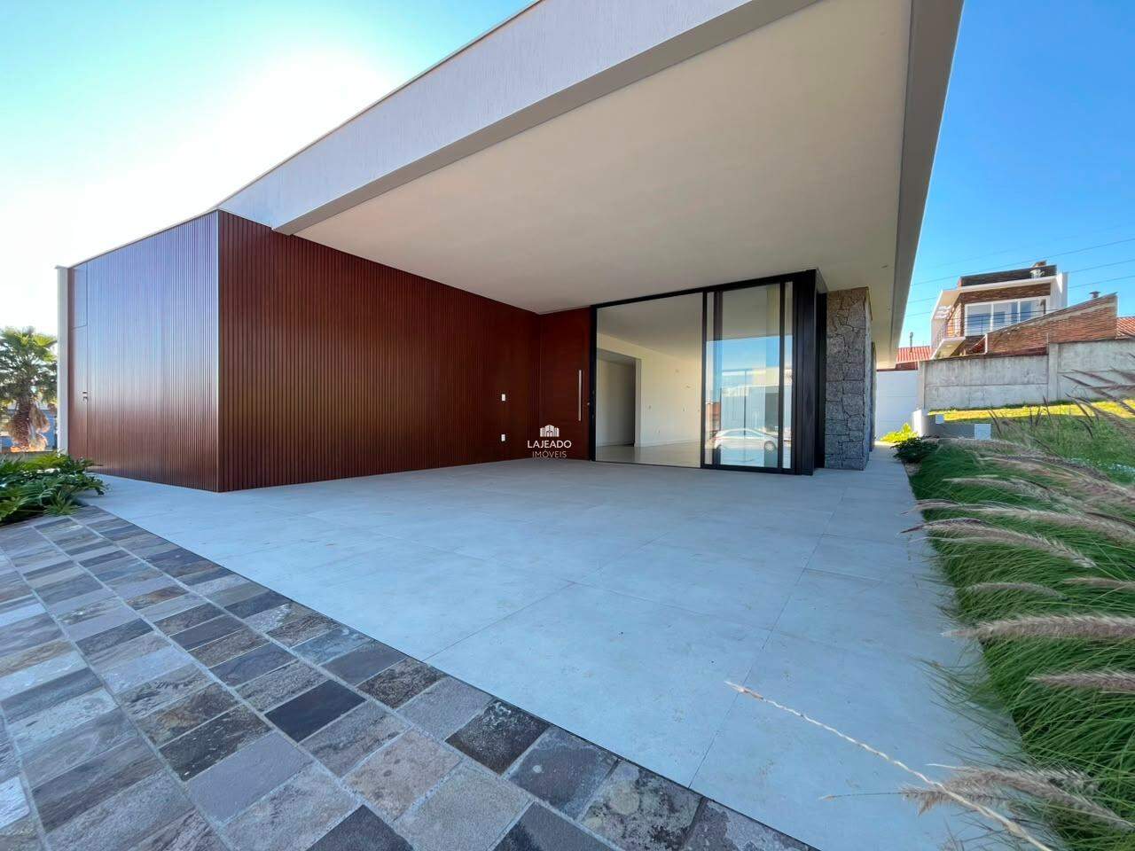 Casa à venda no Universitário: 