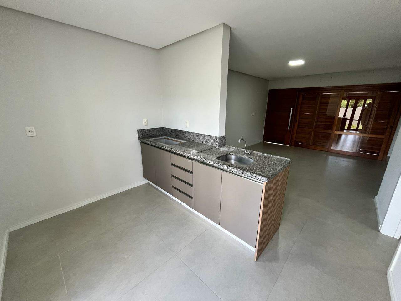 Sobrado à venda no Moinhos: 
