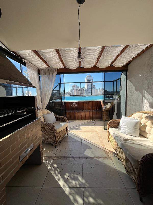 Cobertura, 4 quartos, 205 m² - Foto 1