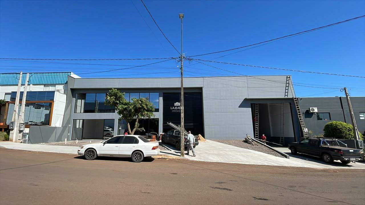 Loja-Salão, 625 m² - Foto 1