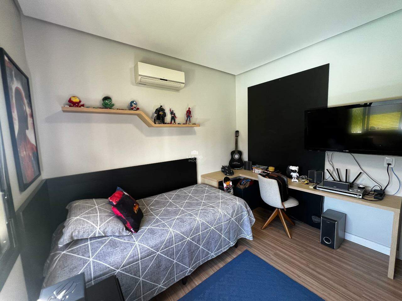 Casa em Condomínio à venda no Conventos: 