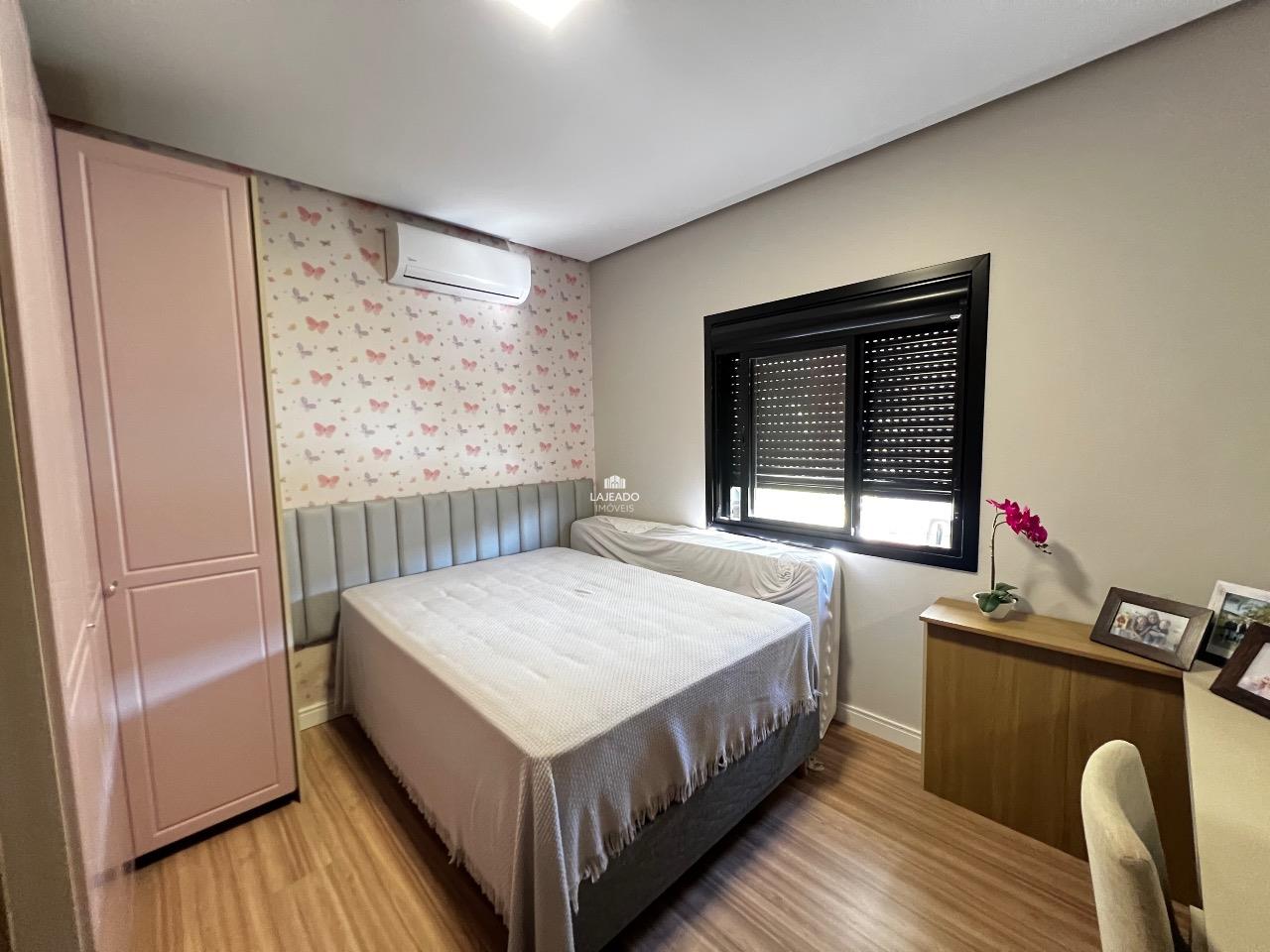 Casa em Condomínio à venda no Conventos: 