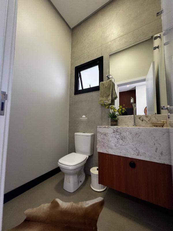 Casa em Condomínio à venda no Conventos: 