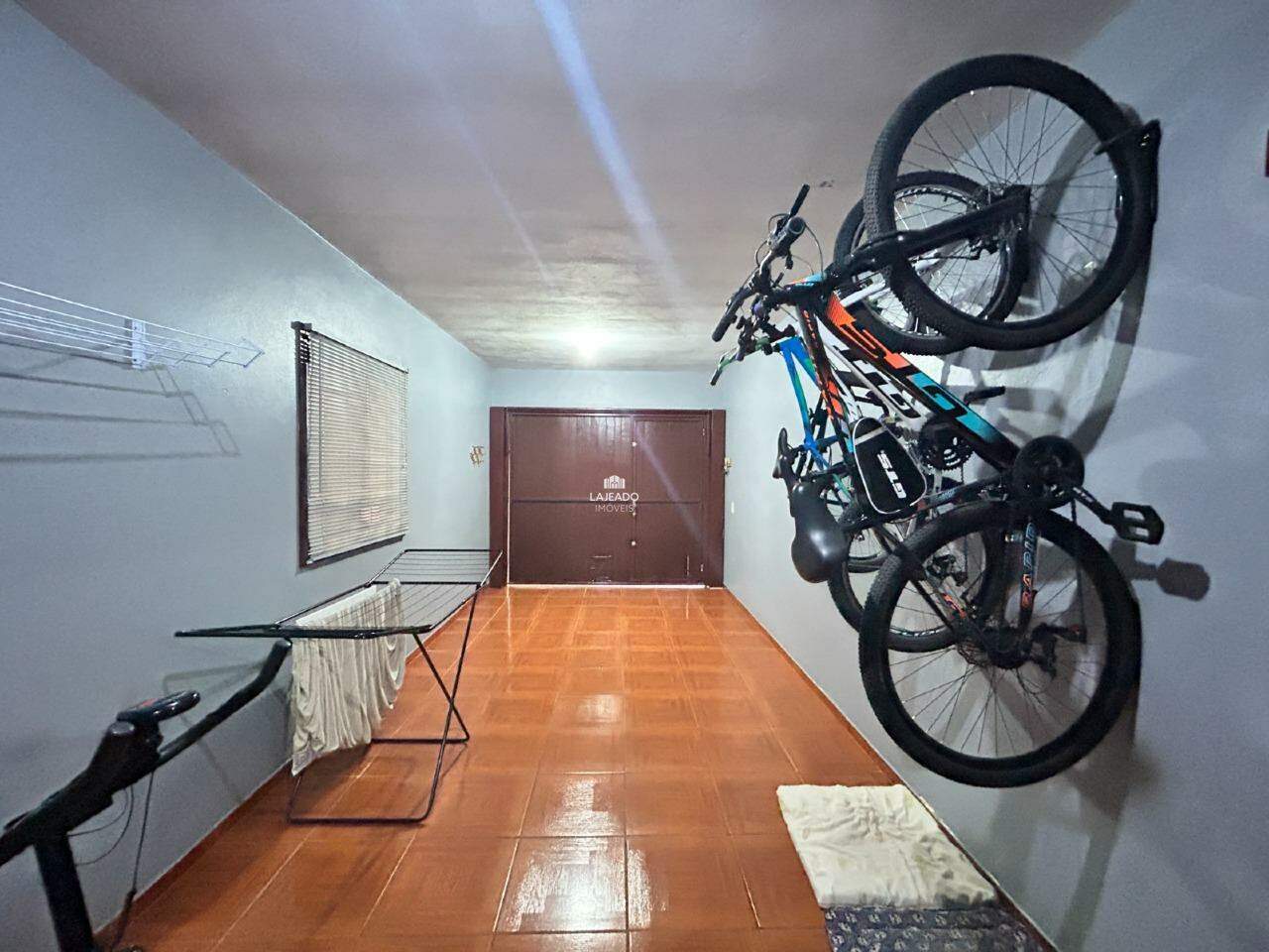 Casa à venda no Conventos: 