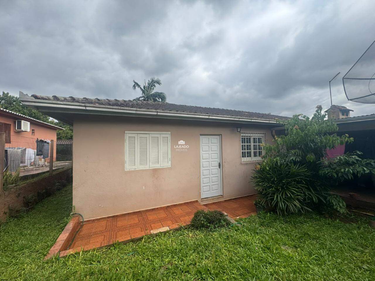 Casa à venda no Planalto: 