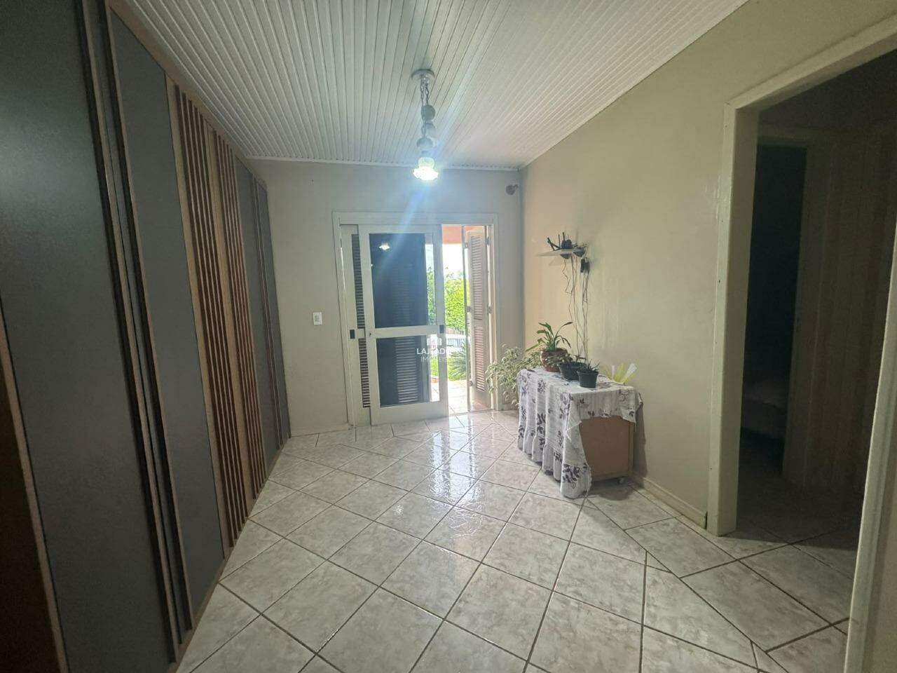 Casa à venda no Planalto: 