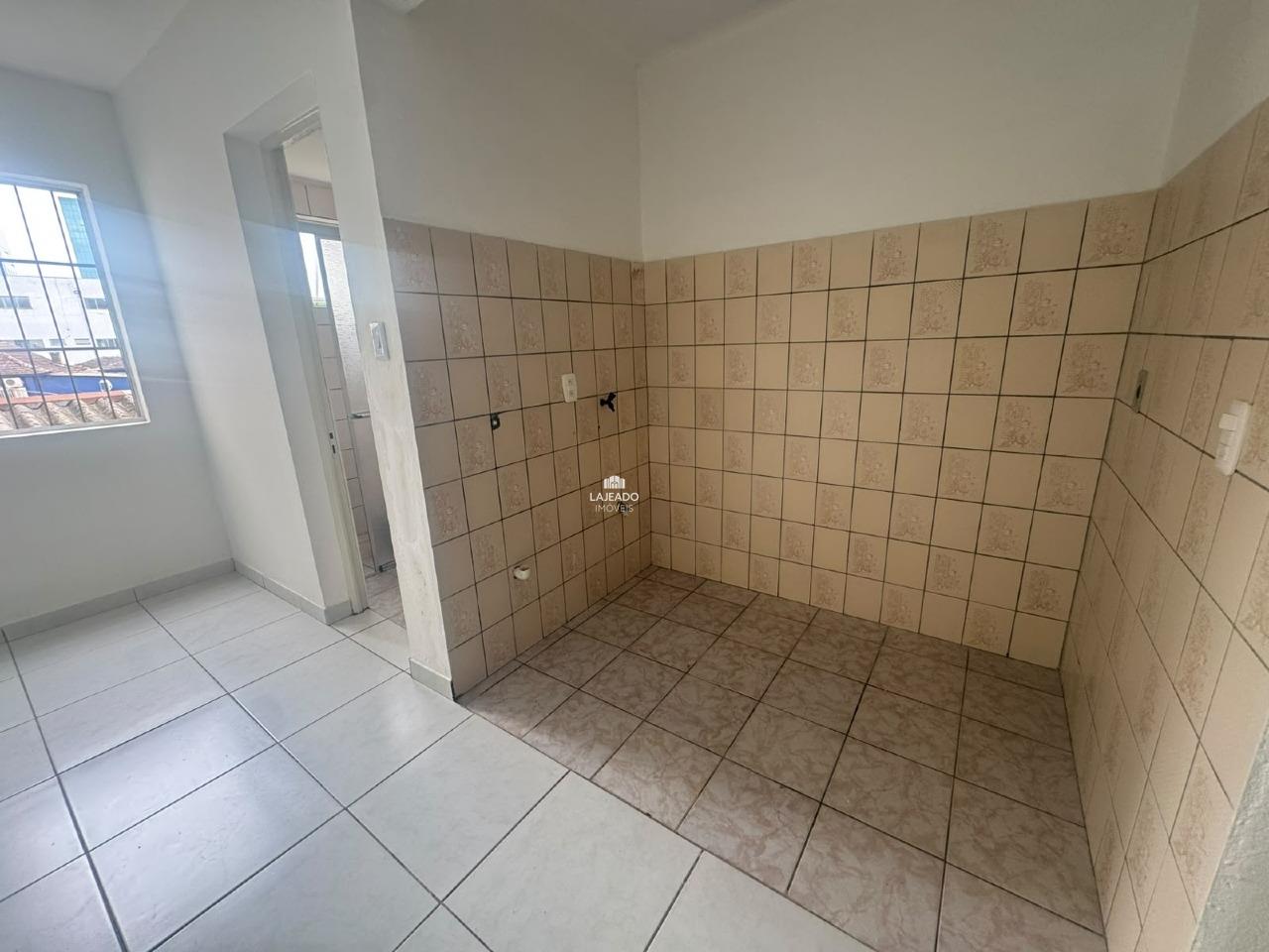 Kitnet à venda no Centro: 
