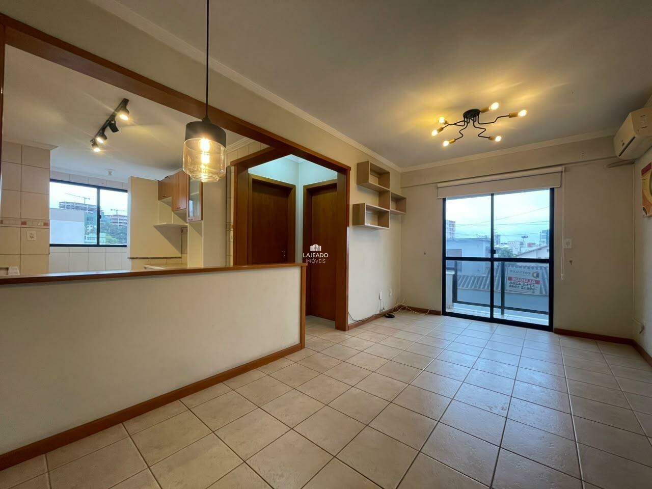 Apartamento para aluguel no Centro: 
