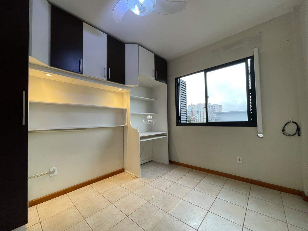 Apartamento para aluguel no Centro: 