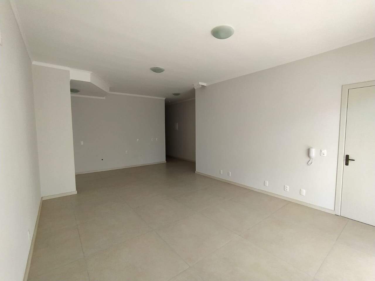 Apartamento à venda com 3 quartos, 91m² - Foto 3