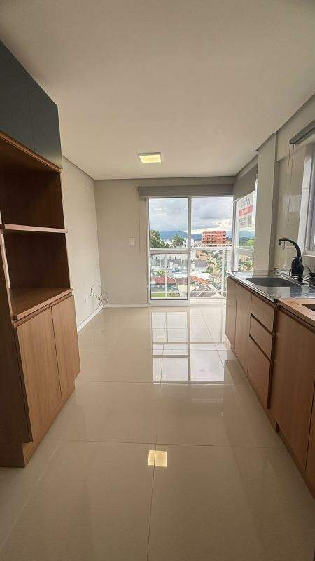 Apartamento à venda no Universitário: 