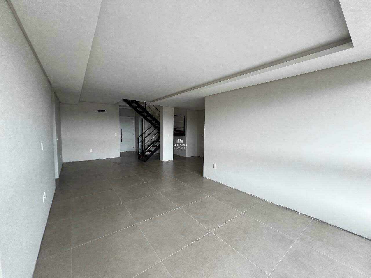 Cobertura, 3 quartos, 279 m² - Foto 2