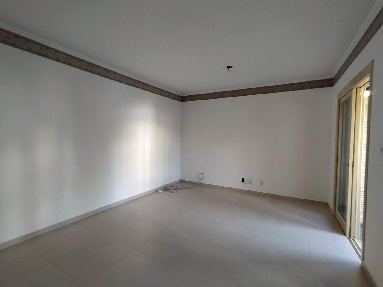 Apartamento à venda com 3 quartos, 118m² - Foto 4