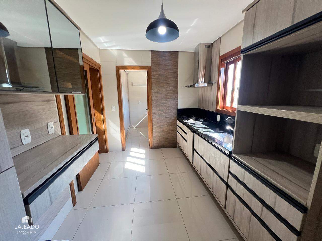 Apartamento à venda com 3 quartos, 159m² - Foto 8