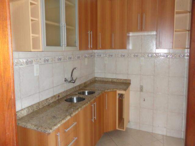 Apartamento à venda com 2 quartos, 104m² - Foto 3