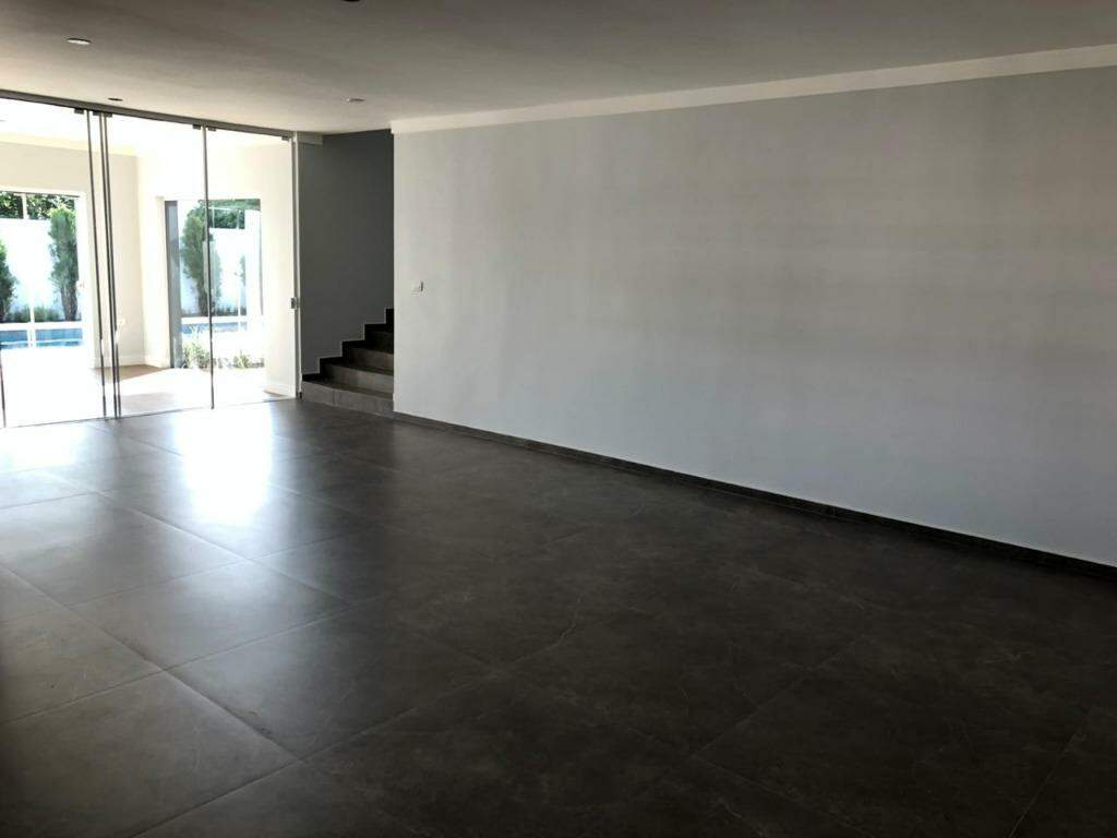 Casa à venda com 3 quartos, 433m² - Foto 8