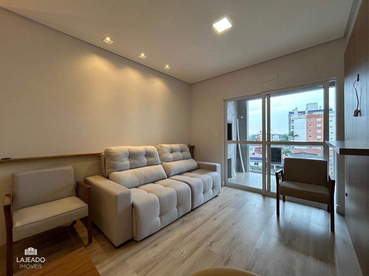 Apartamento à venda com 2 quartos, 76m² - Foto 5