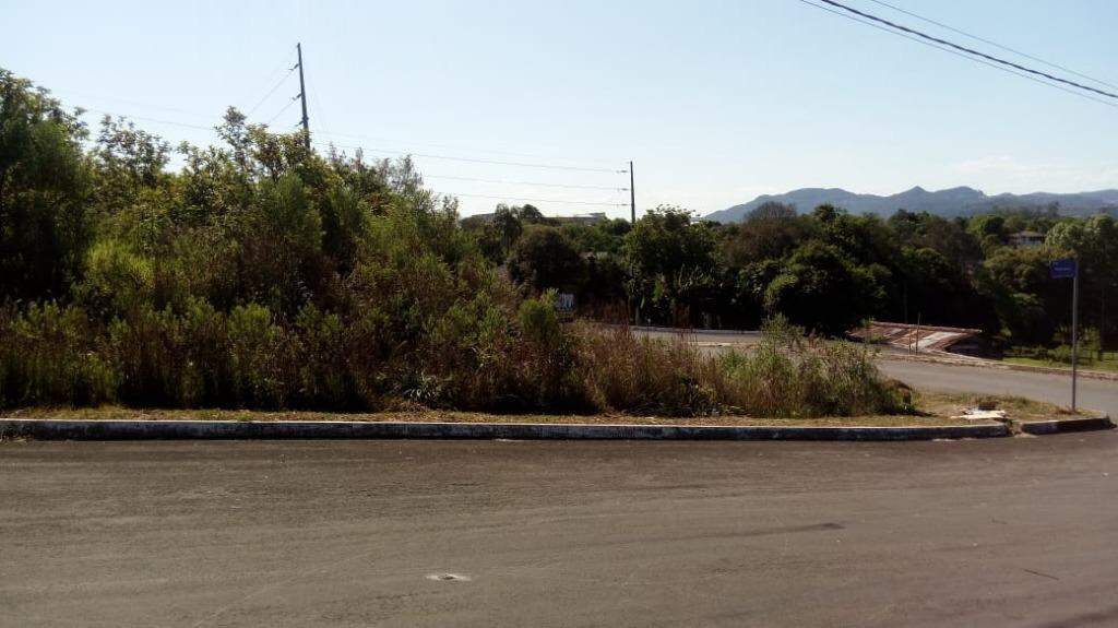 Terreno à venda no Carneiros: 