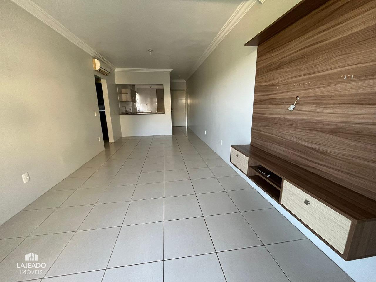 Apartamento à venda com 2 quartos, 69m² - Foto 4