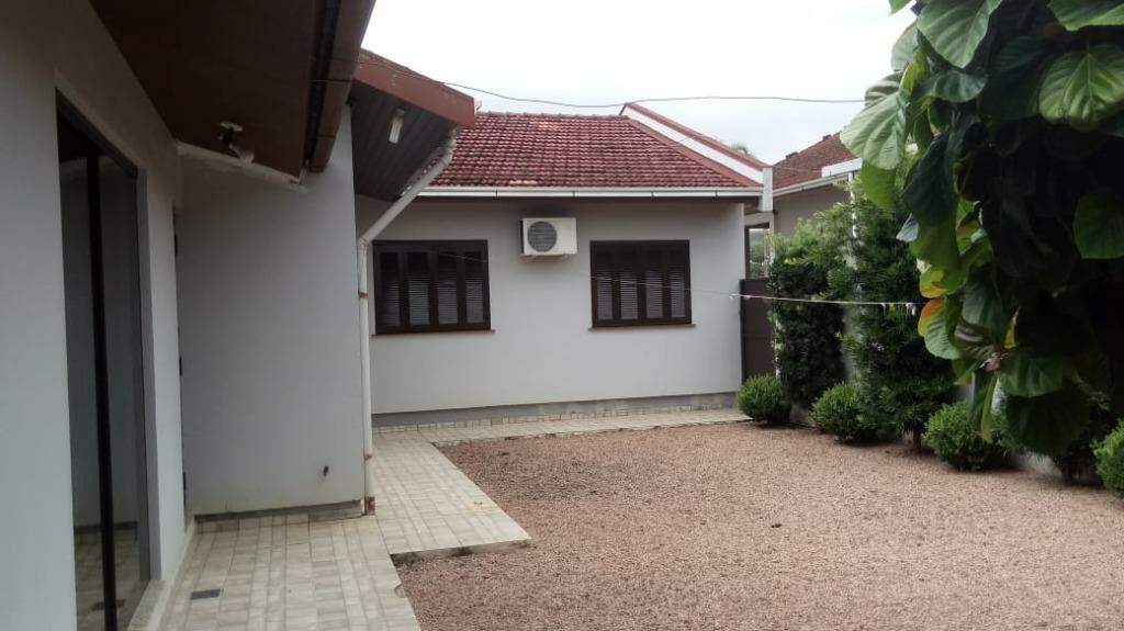 Casa à venda com 3 quartos, 168m² - Foto 21