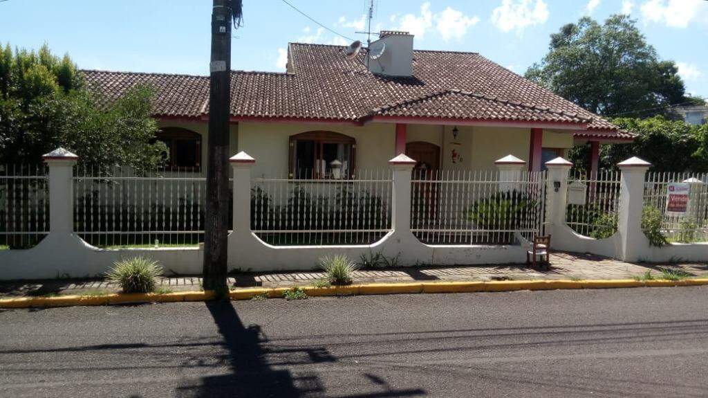 Casa à venda no Moinhos: 